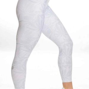 P’TULA Desa’ree 2 Swift Leggings Small col. Glistening White